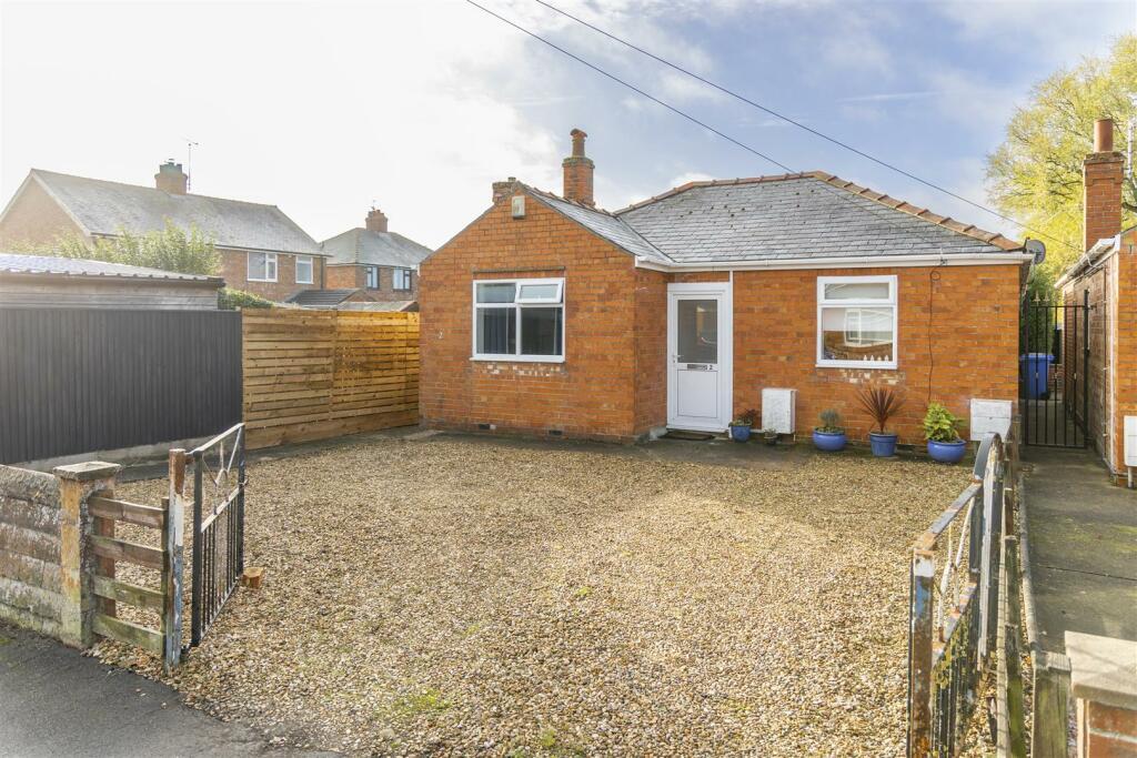 Main image of property: Hessle Avenue, Boston, PE21 8DA