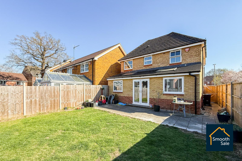 Main image of property: Howell Close, Reading, RG2 9GN