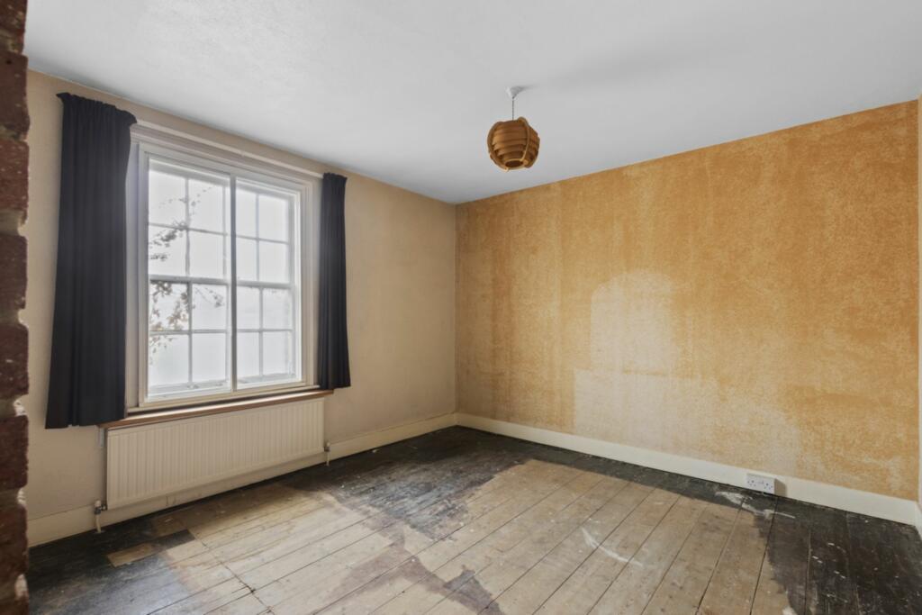 Additional property image - Harpenden Rise, Harpenden, AL5
