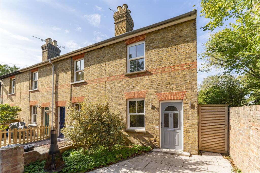 Main image of property: Bangors Road South, Iver