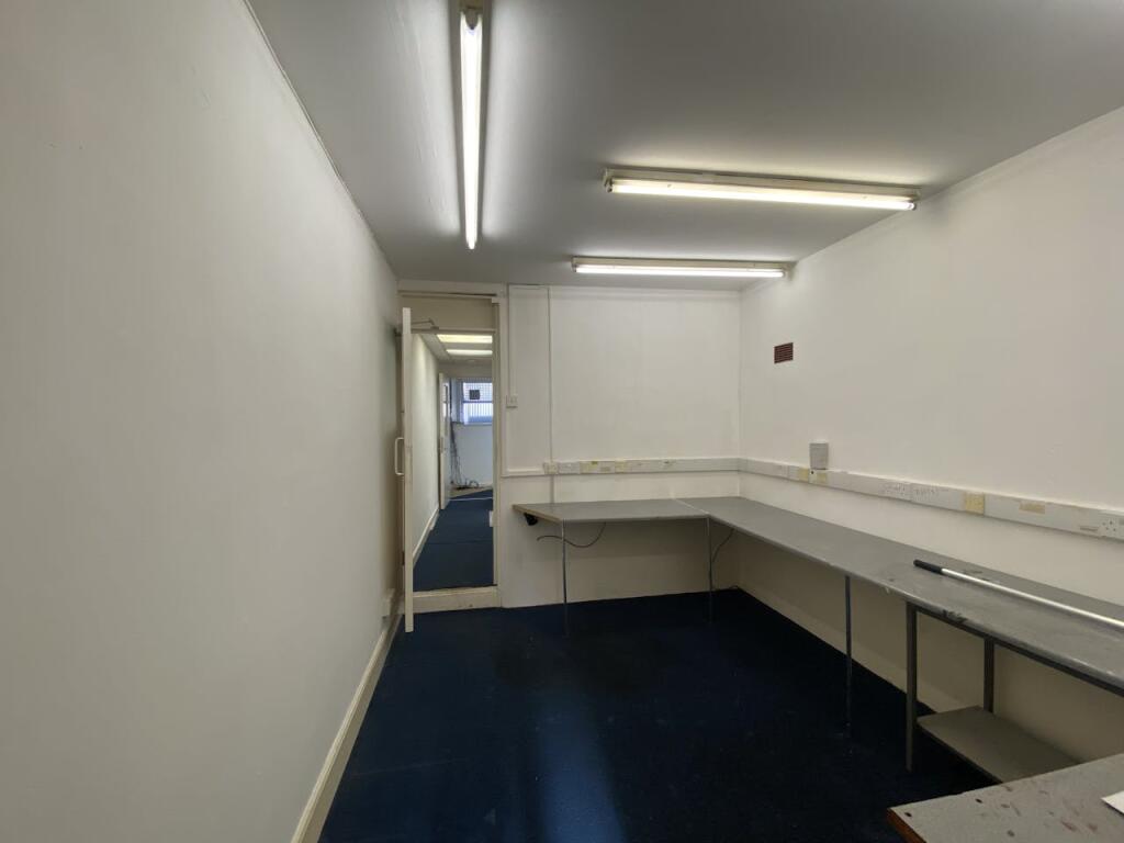 Additional property image - 9 Redcatch Road, Bristol, BS4 2EP