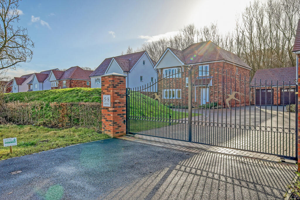 Additional property image - The Oak, Ash View, Takeley, Essex