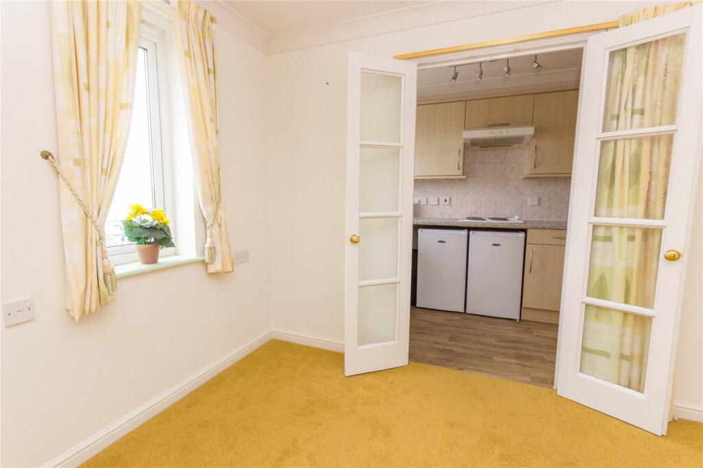 Additional property image - Beach Road, Weston-super-Mare, Somerset, BS23