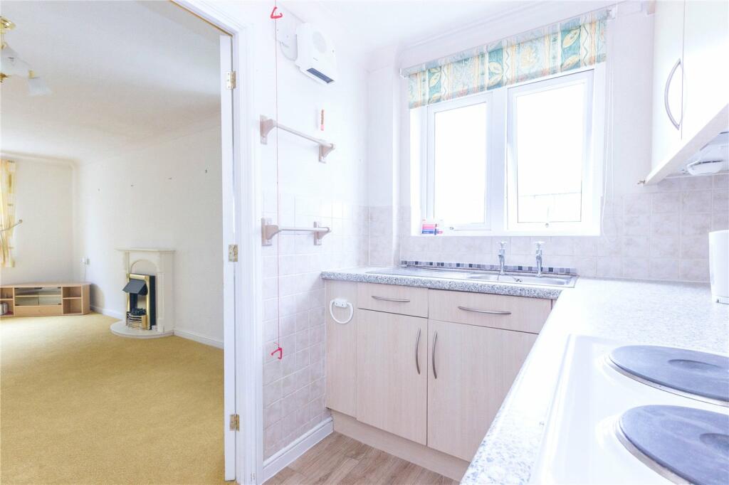 Additional property image - Beach Road, Weston-super-Mare, Somerset, BS23