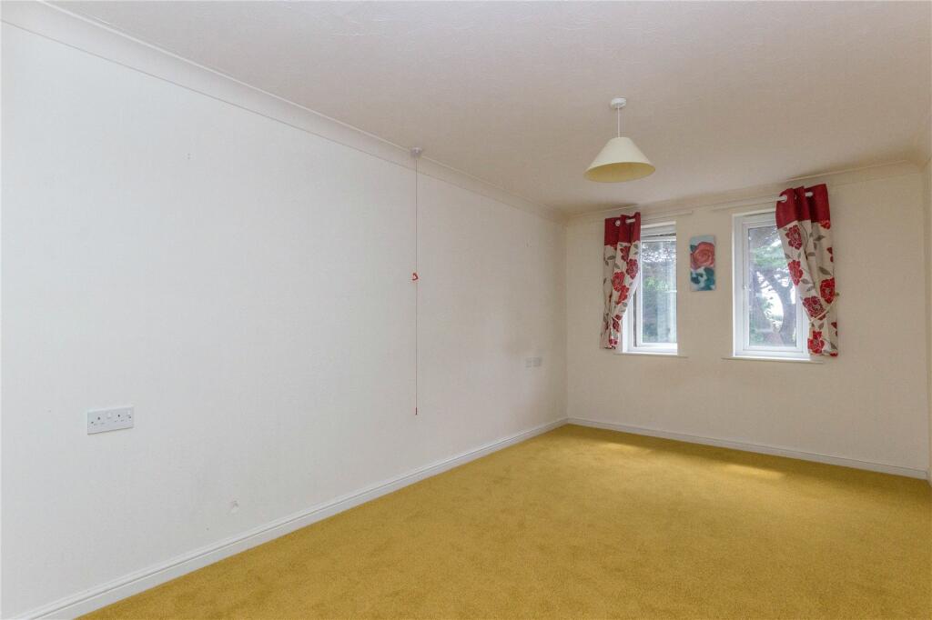 Additional property image - Beach Road, Weston-super-Mare, Somerset, BS23