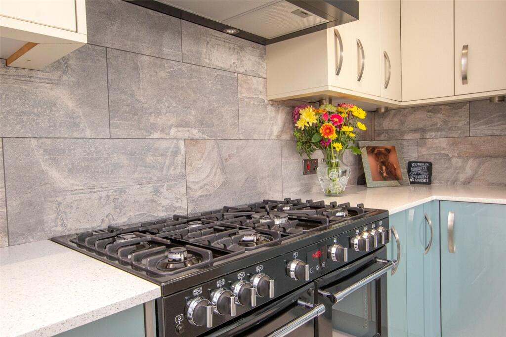 Additional property image - Locking Road, Weston-super-Mare, House & Detached Annex, BS22