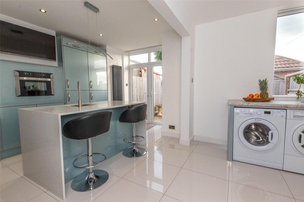 Additional property image - Locking Road, Weston-super-Mare, House & Detached Annex, BS22