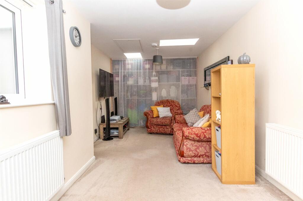 Additional property image - Locking Road, Weston-super-Mare, House & Detached Annex, BS22