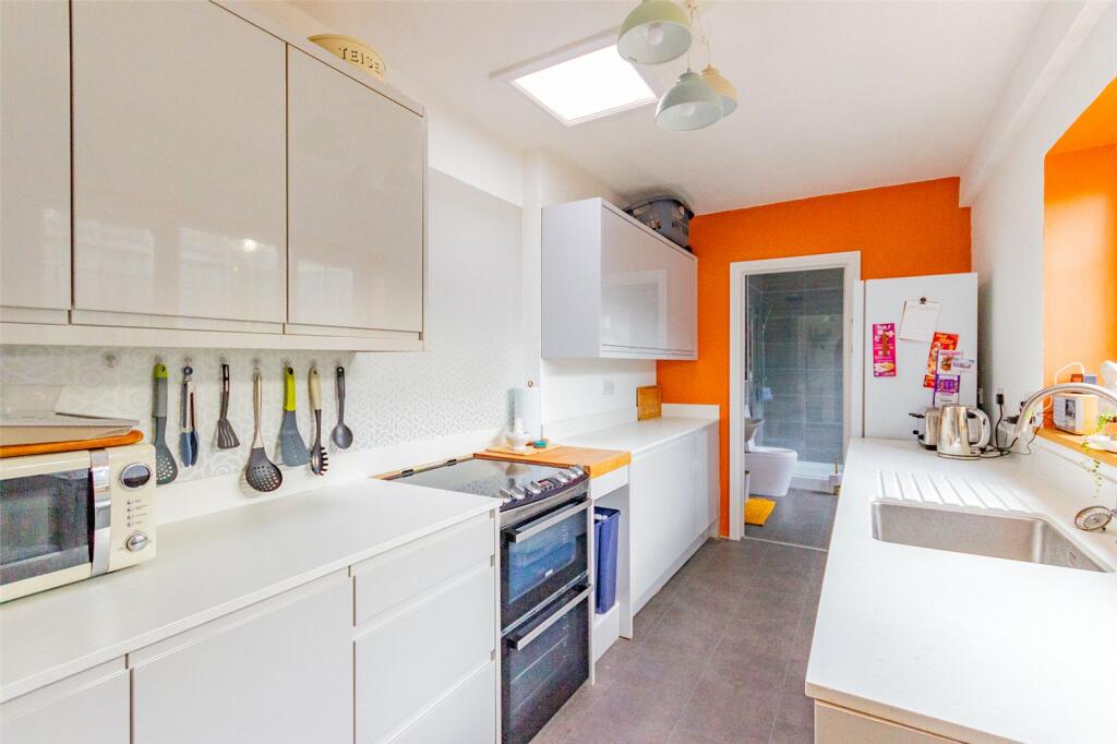 3 bedroom semidetached house for sale in Oldmixon Road, WestonsuperMare, Somerset, BS24