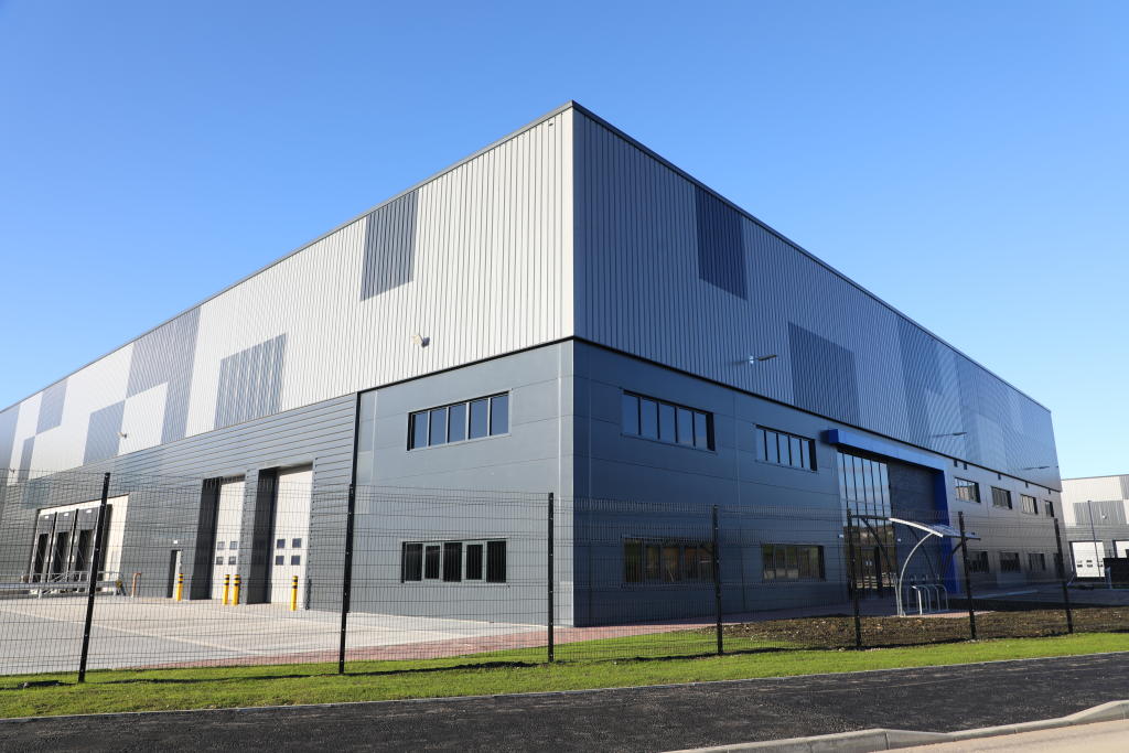 Light industrial facility to lease in Unit 2 Interchange 26, Mill Carr