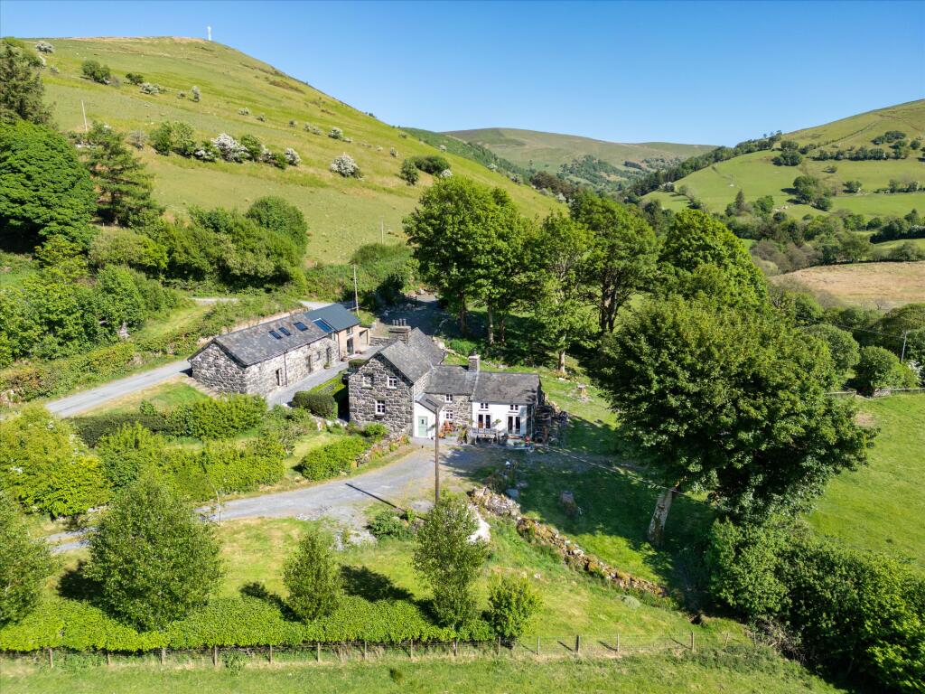 Main image of property: Cynllwyd Uchaf, Bala, LL23