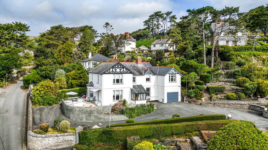 Main image of property: Aberdovey, Gwynedd, LL35