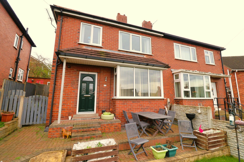 3 bedroom semidetached house for sale in Firth Avenue, Cudworth