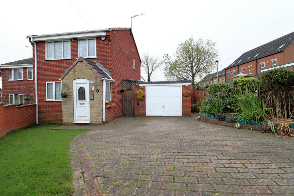 Main image of property: Snetterton Close, Cudworth Barnsley, S72
