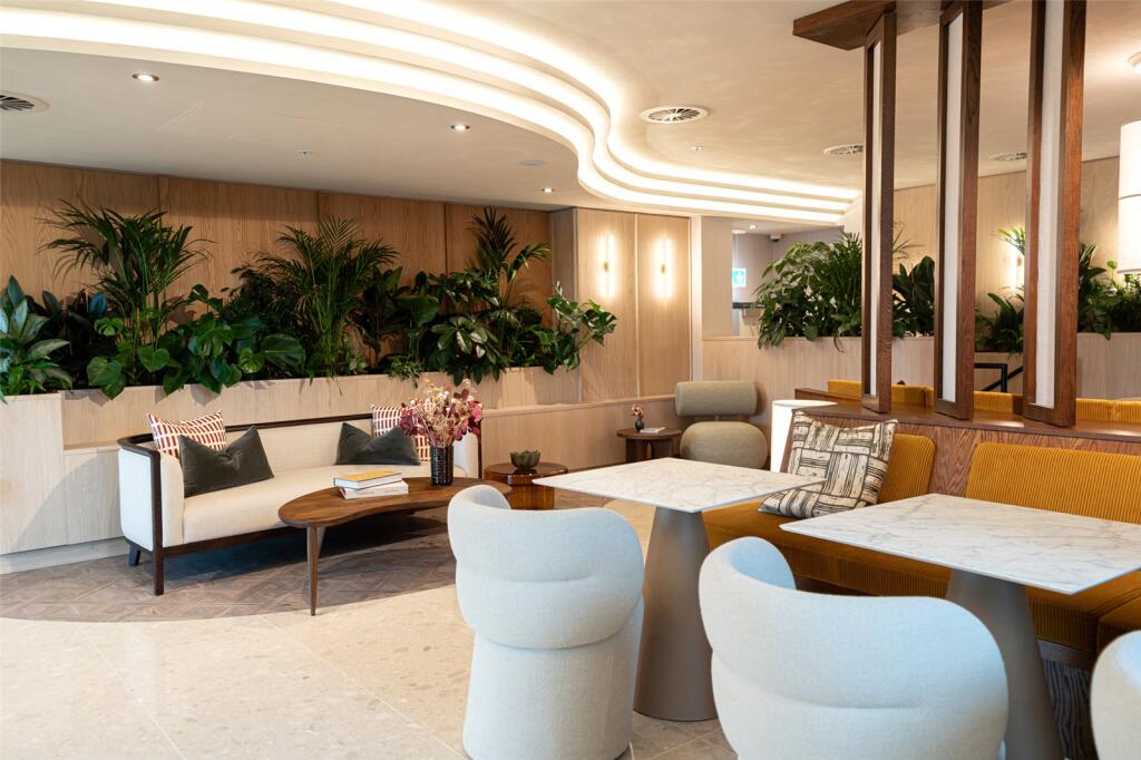 Main image of property: Park View, Manchester, M4