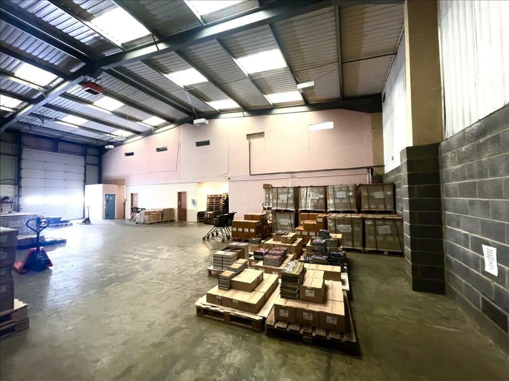 Additional property image - Bayside Business Centre, Unit 1 Sovereign Business Park, 48 Willis Way, Poole, BH15