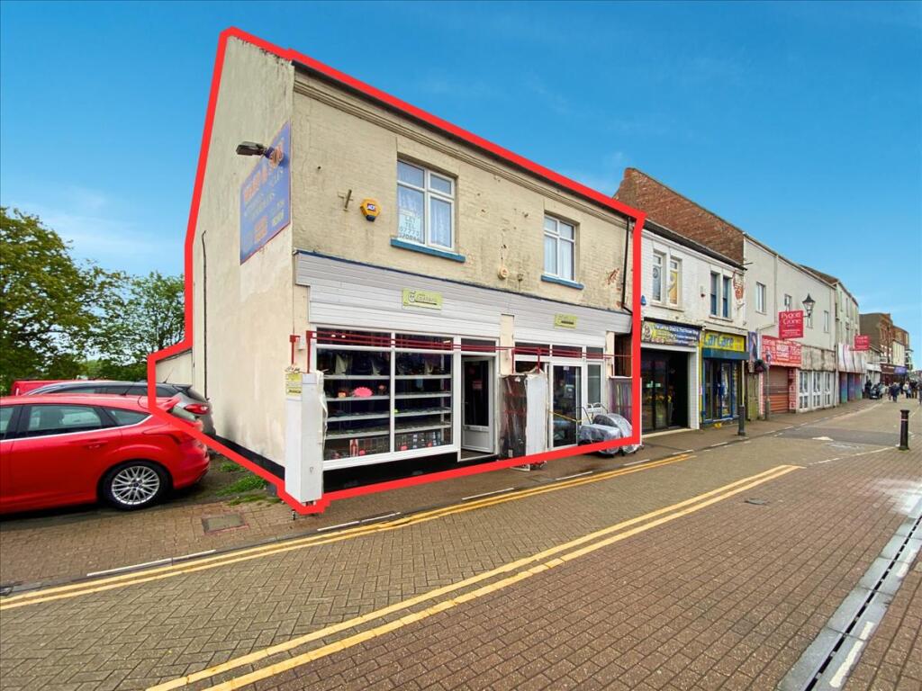 Main image of property: 36 High Street, Skegness, Lincolnshire, PE25