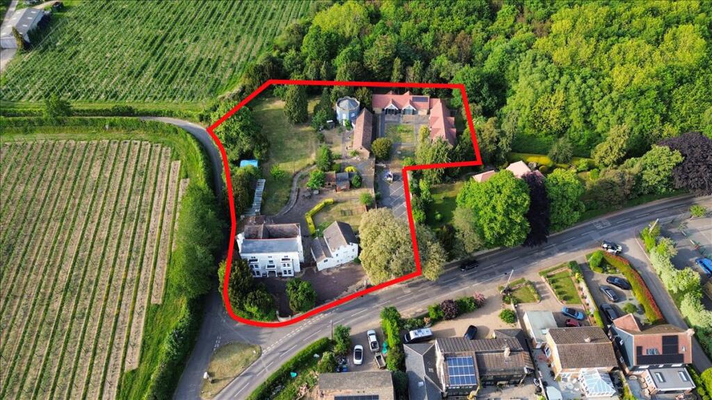 Main image of property: Berkeley House, Lynstead Lane, Lynstead, Sittingbourne, Kent, ME9
