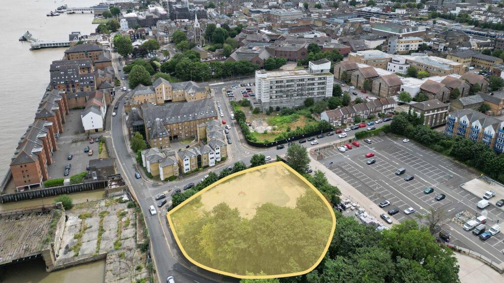Main image of property: Clifton Slipways, Stuart Road, Gravesend, Kent, DA11