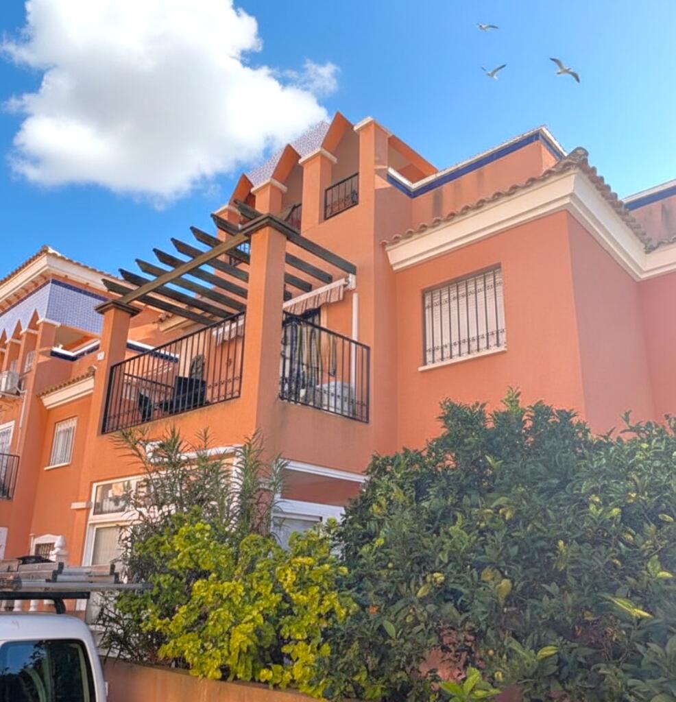 Main image of property: Valencia, Alicante, Playa Flamenca