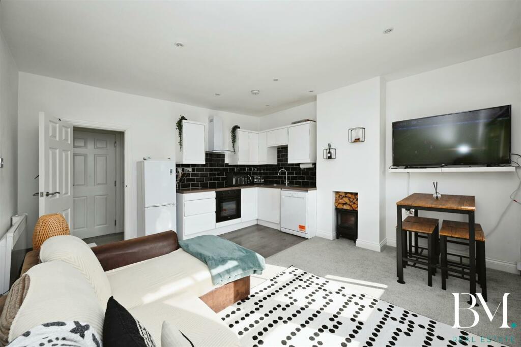 Additional property image - Sheep Street, Rugby