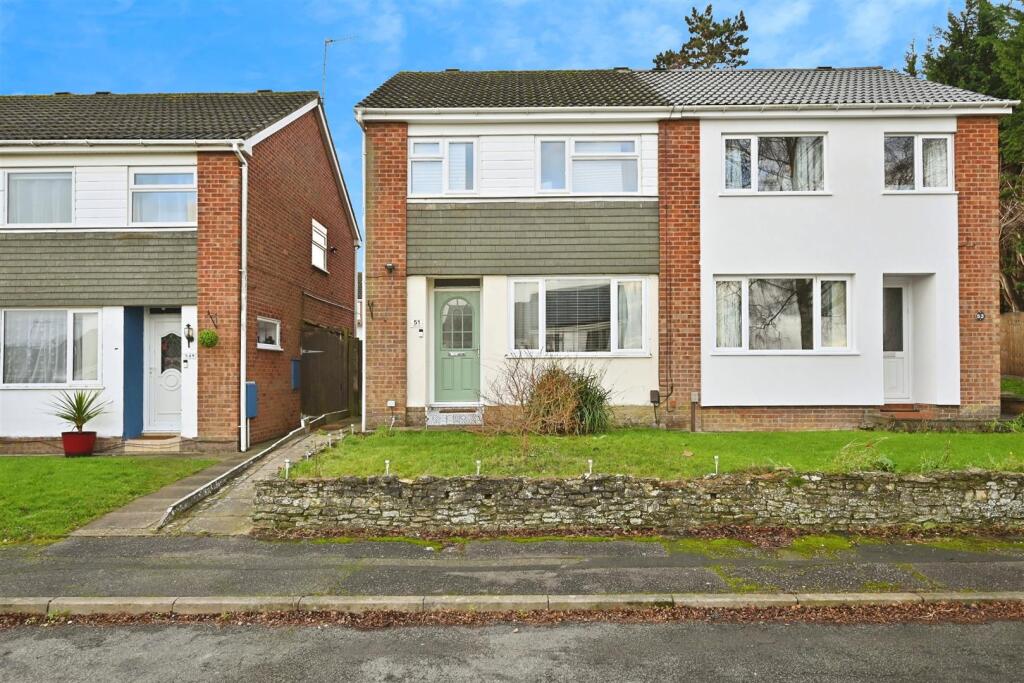 Main image of property: Hardy Close, Bilton, Rugby - Garage - No Onward Chain