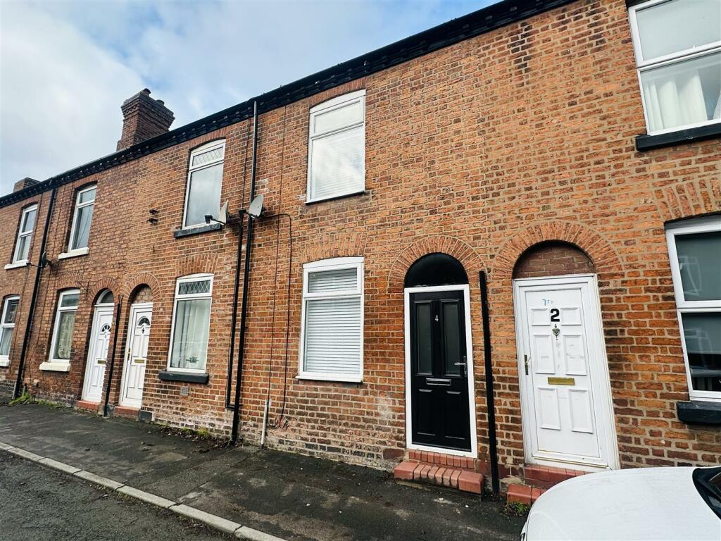 2 bedroom terraced house for sale in Regent Street, Moulton, Northwich, CW9
