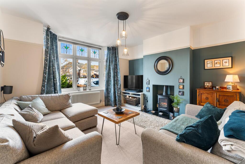 Additional property image - Stylish, Modernised Family Home in Desirable Anderton Location