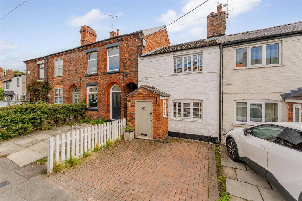 Main image of property: School Lane, Lostock Gralam