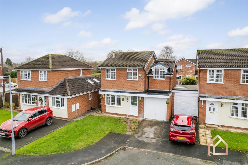 Main image of property: Detached Home with Three Bedrooms in Wincham