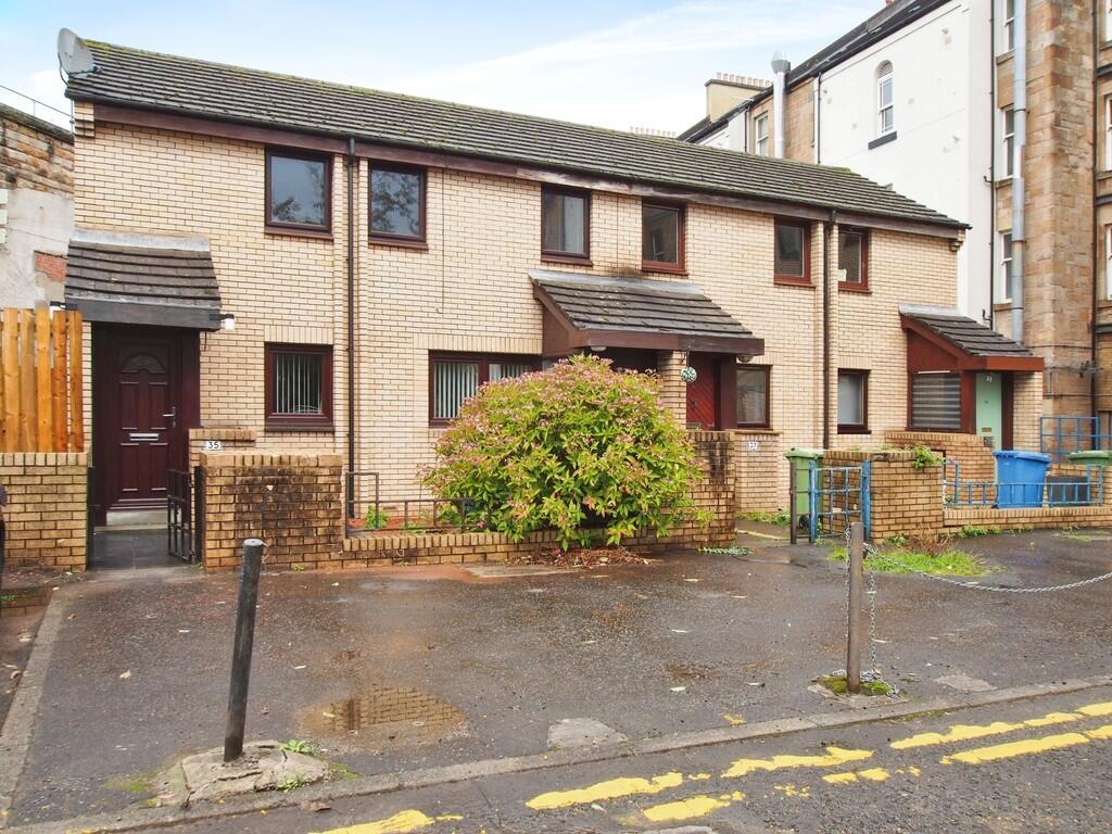 Main image of property: Saltmarket Place