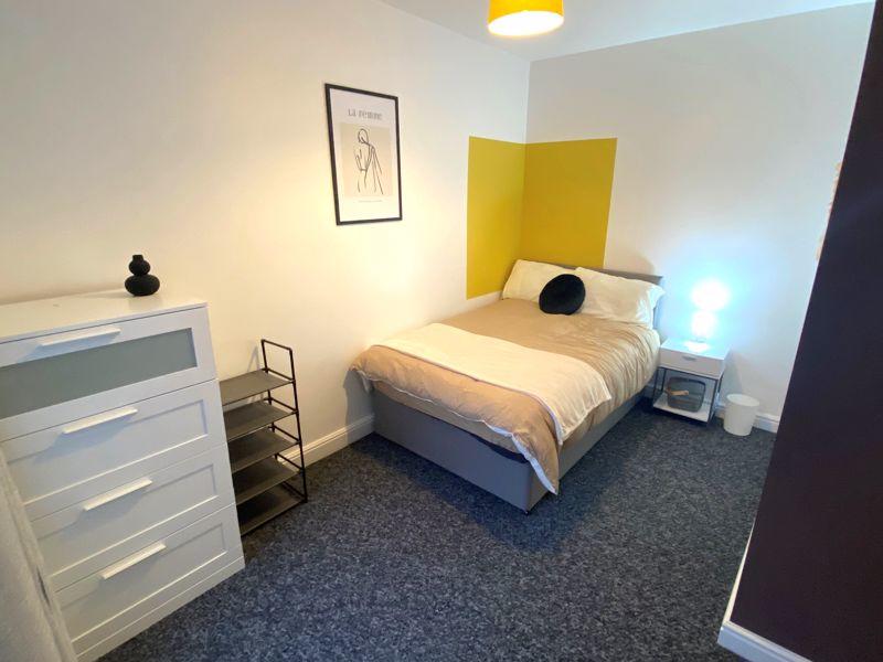 Main image of property: Chesterfield Road South, Mansfield, NG19 7EE