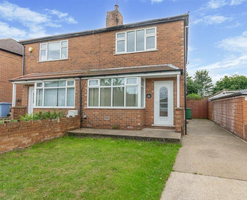 3 bedroom semidetached house for rent in Louwil Avenue, Mansfield