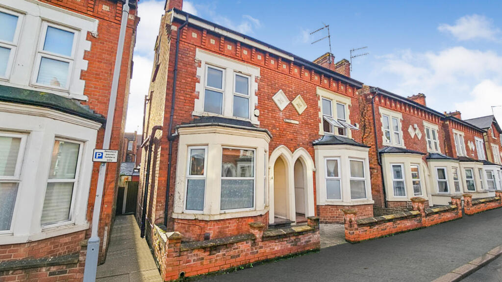 Main image of property: Rosebery Avenue, West Bridgford, Nottingham, NG2 5FQ