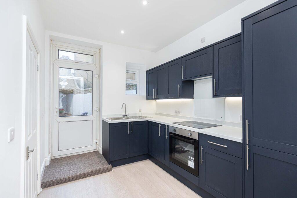 Main image of property: Commercial Road, Bournemouth, BH2 5LX (near Durley Road & Top of Poole Hill)