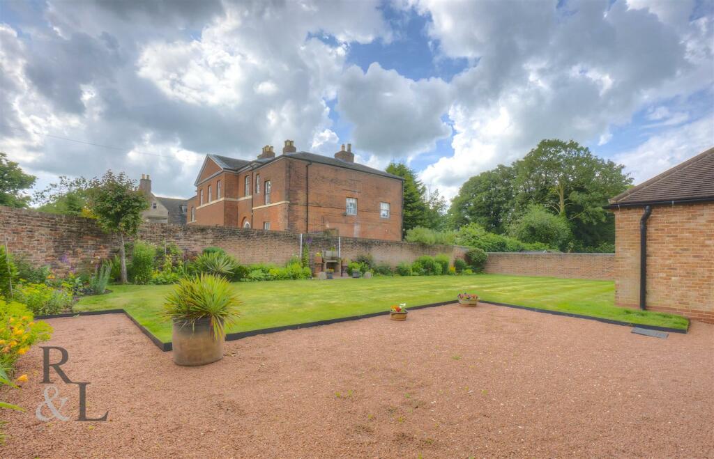 Additional property image - Acresford Road, Overseal, Swadlincote