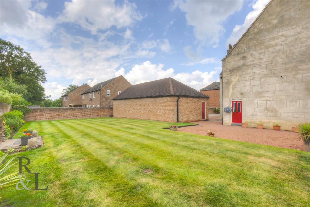Additional property image - Acresford Road, Overseal, Swadlincote
