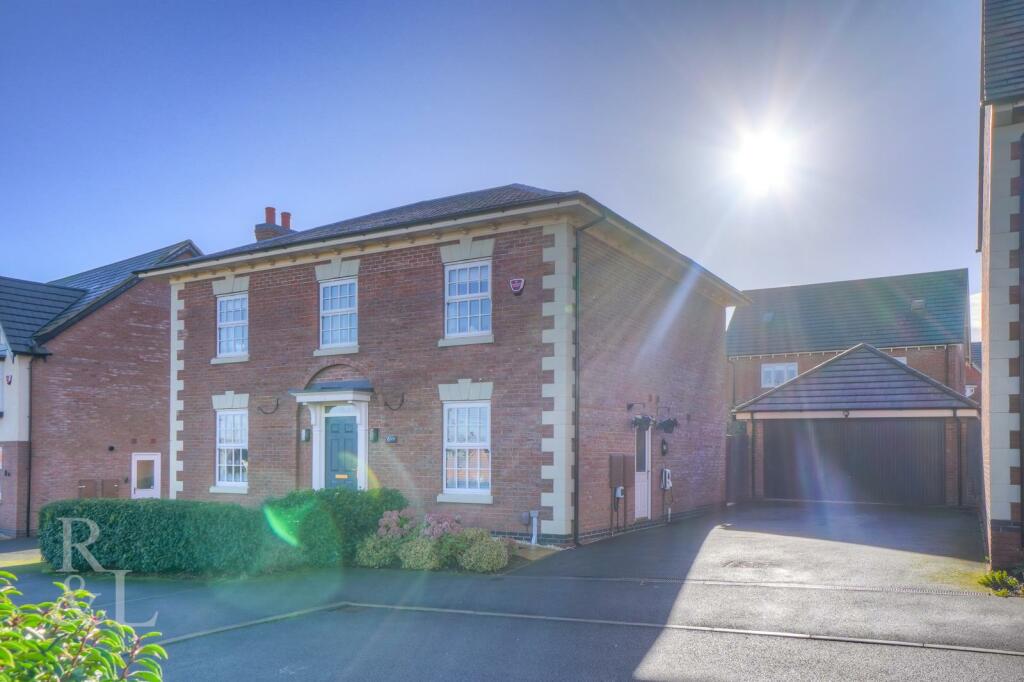 4 bedroom detached house for sale in Meadow Hill Lane, AshbyDeLa