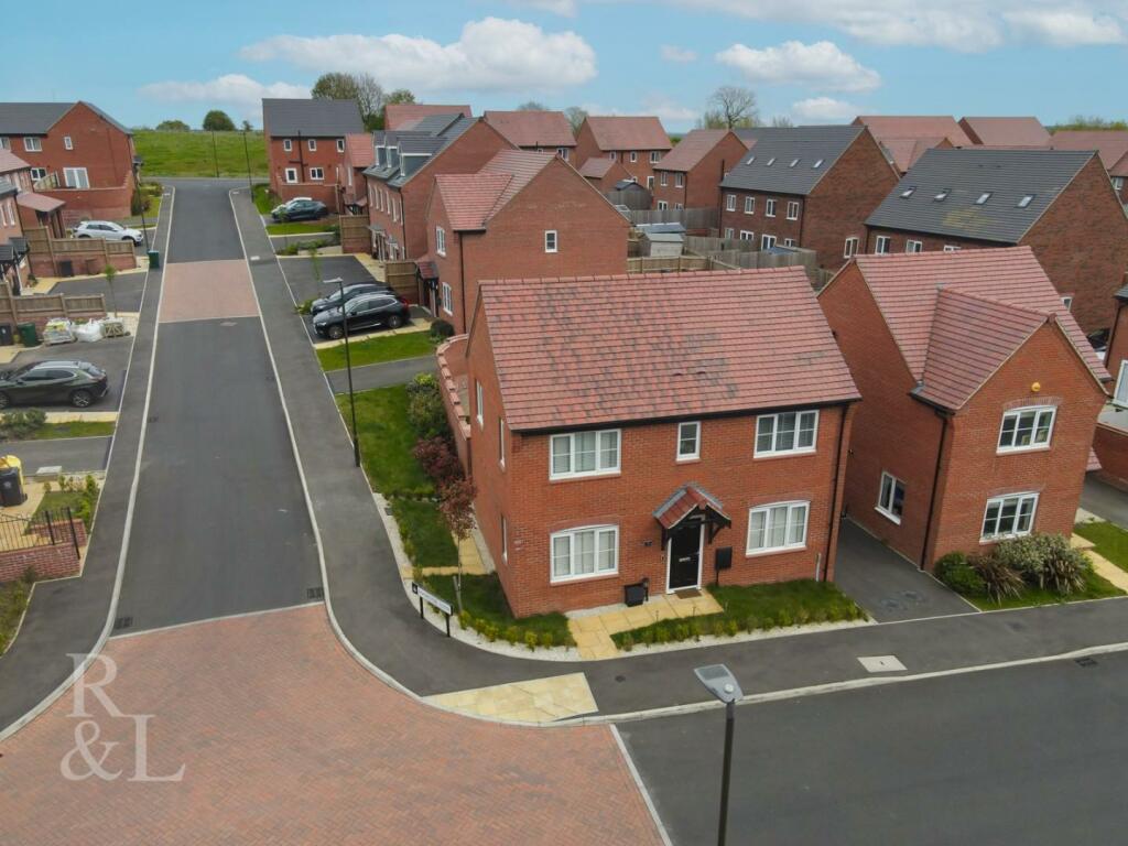 3 bedroom detached house for sale in Dilston Way, Chellaston, Derby, DE73