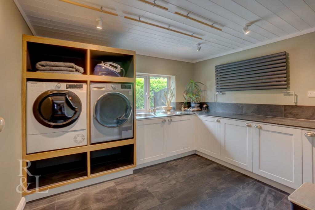 Additional property image - Butt Lane, Blackfordby, Swadlincote