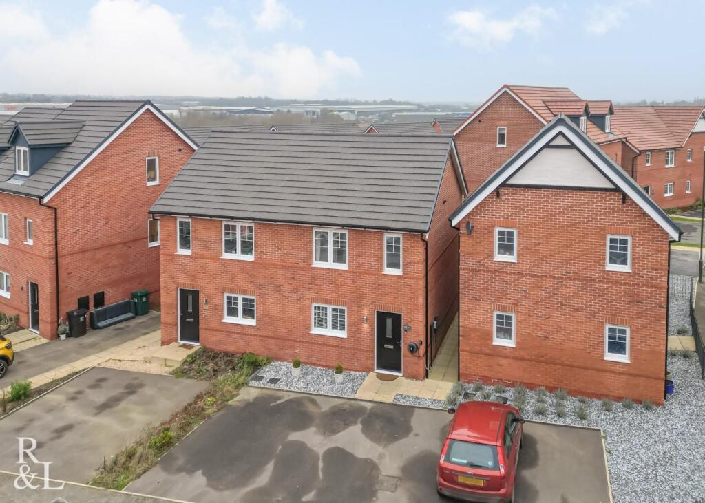 Additional property image - Marble Drive, Swadlincote