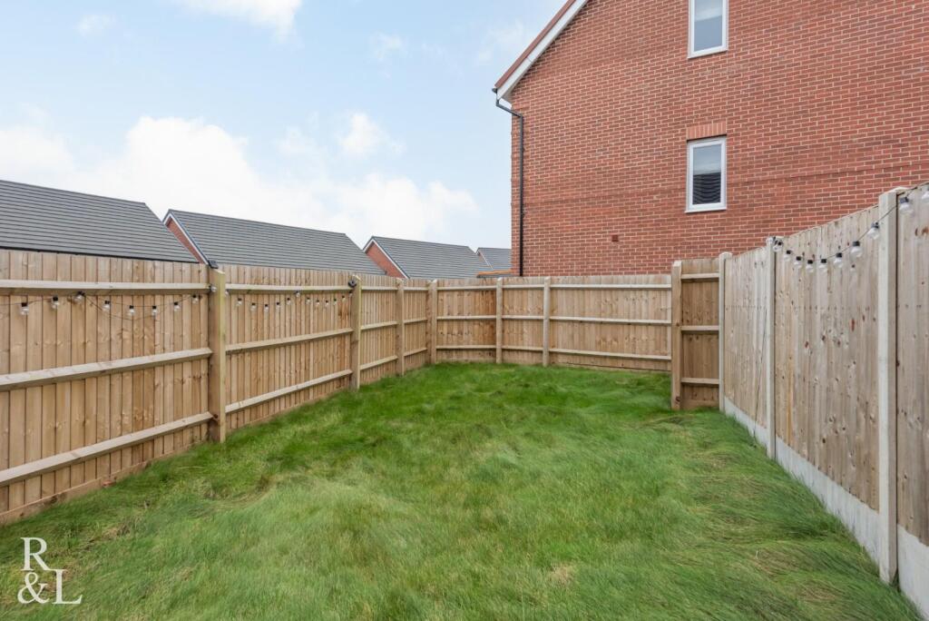 Additional property image - Marble Drive, Swadlincote