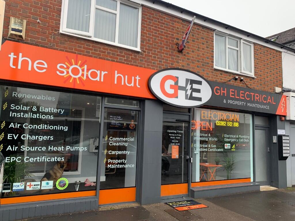 Main image of property: Commercial Road, Southampton, Hampshire, SO40