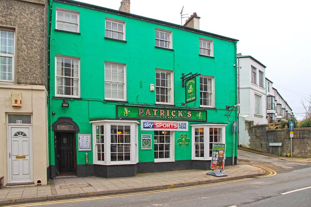 Pub for sale in Bangor, Gwynedd, LL57