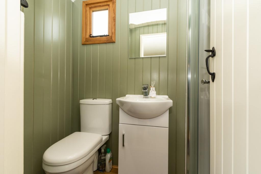 3 bedroom property for sale in Brynsiencyn, Llanfairpwll, Anglesey, LL61