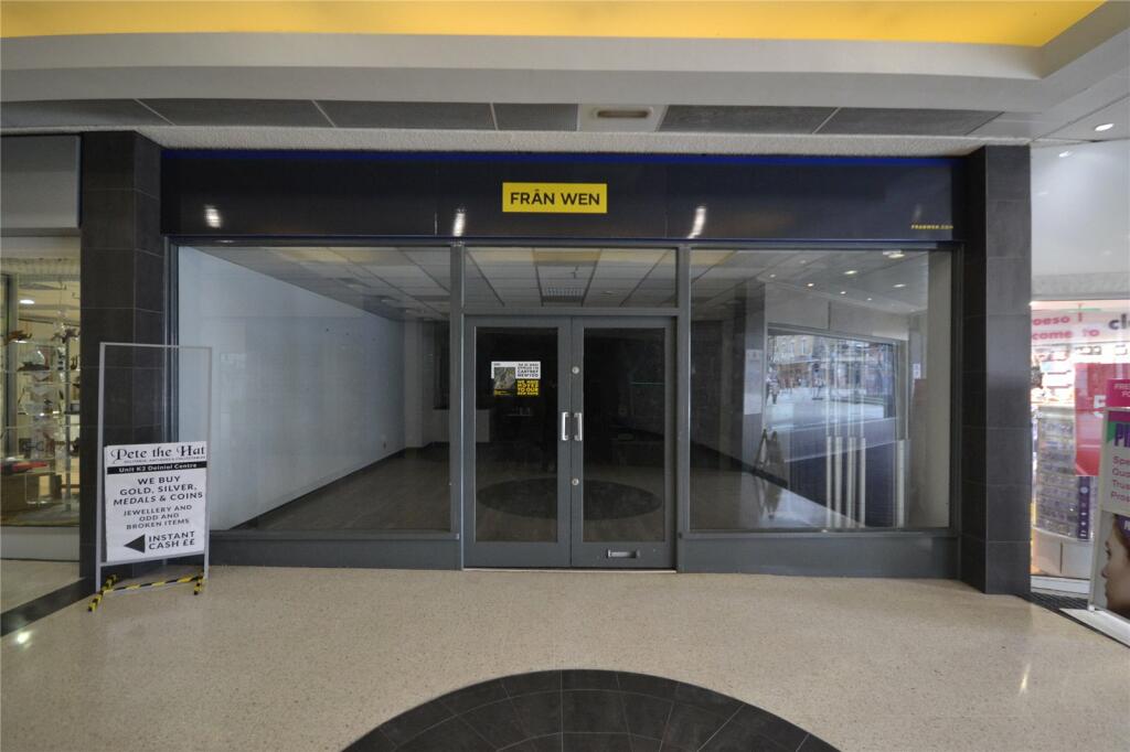 Shop to lease in High Street, Bangor, Gwynedd, LL57