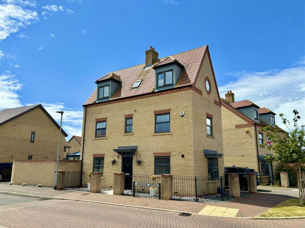 Main image of property: BIGGLESWADE, Bedfordshire, SG18 0RF