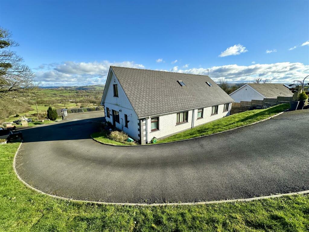 Main image of property: Brynawelon, Llanwenog