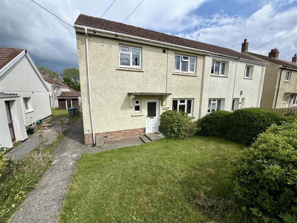 Main image of property: Llanwnnen, Lampeter