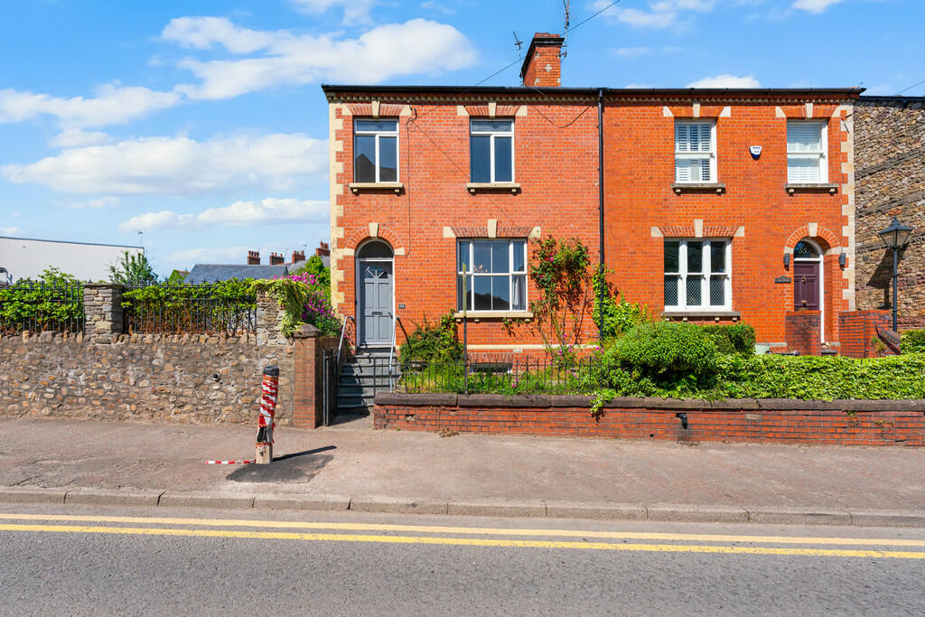 4 bedroom semi-detached house for sale in Cardiff Road, Llandaff, CF5